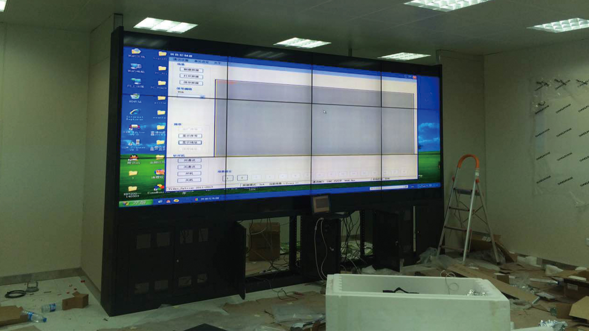 拼接屏連接線路：如何優(yōu)化拼接屏系統(tǒng)的信號(hào)傳輸？